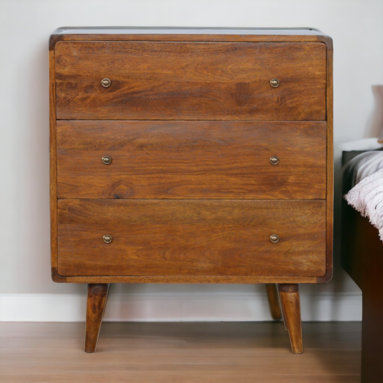 Canada Curved Chestnut Chest Suppliers