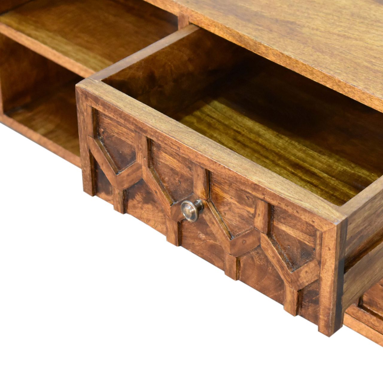 Amouri Media Unit - Image 6